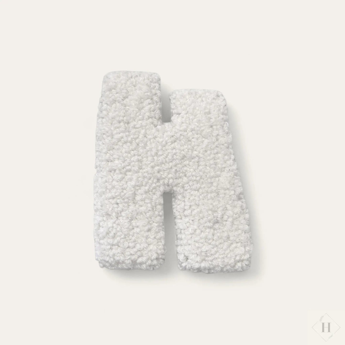 Håndlavet Tuftet Bogstav 14 cm - Personlig Væg Dekoration (H) Flair