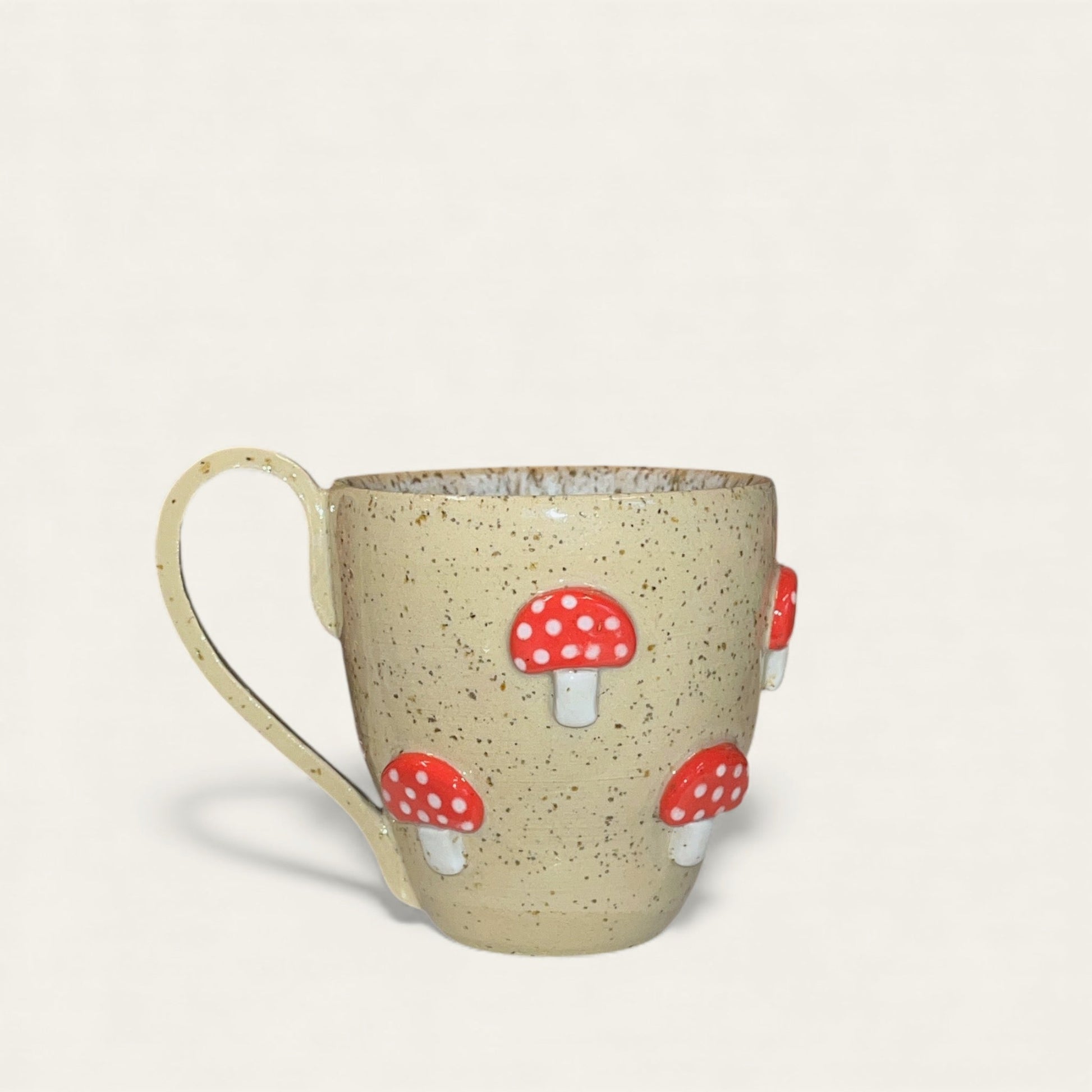 Krus med hank - svampe Creatrivi