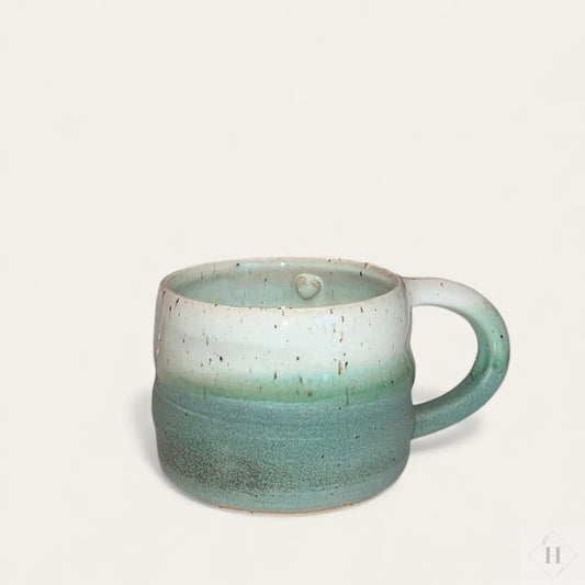 Krus med hank - bølget blågrøn Clay by Hornstrup