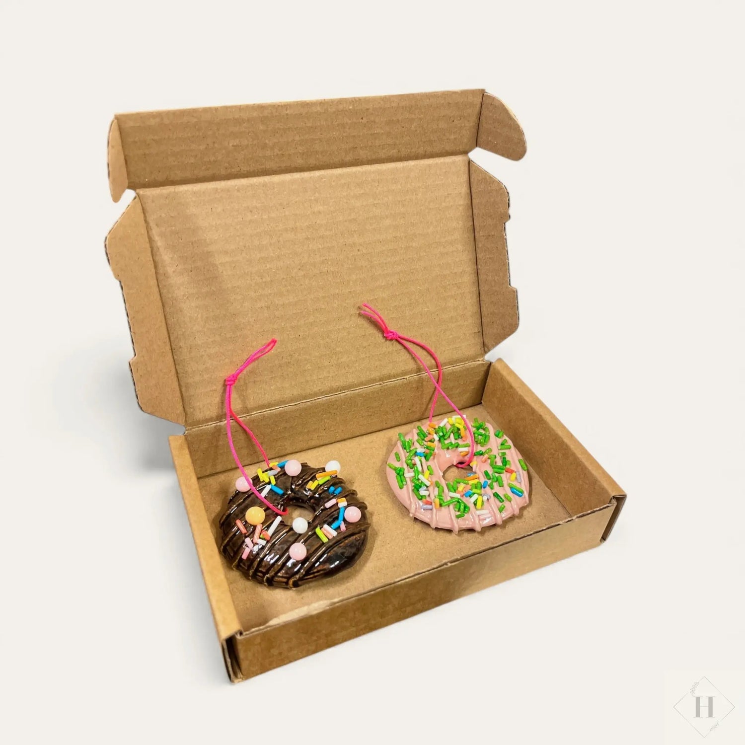 Håndlavede Keramik Doughnuts - Gaveæske med 2 stk Gitte Bramm