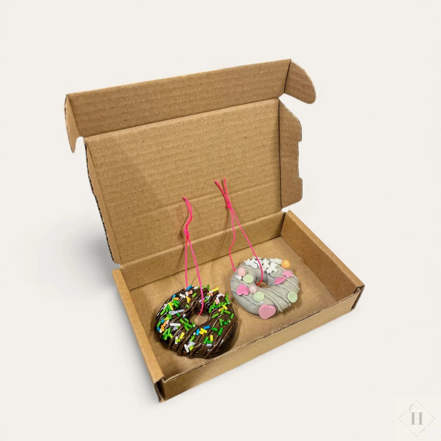 Håndlavede Keramik Doughnuts - Gaveæske med 2 stk Gitte Bramm