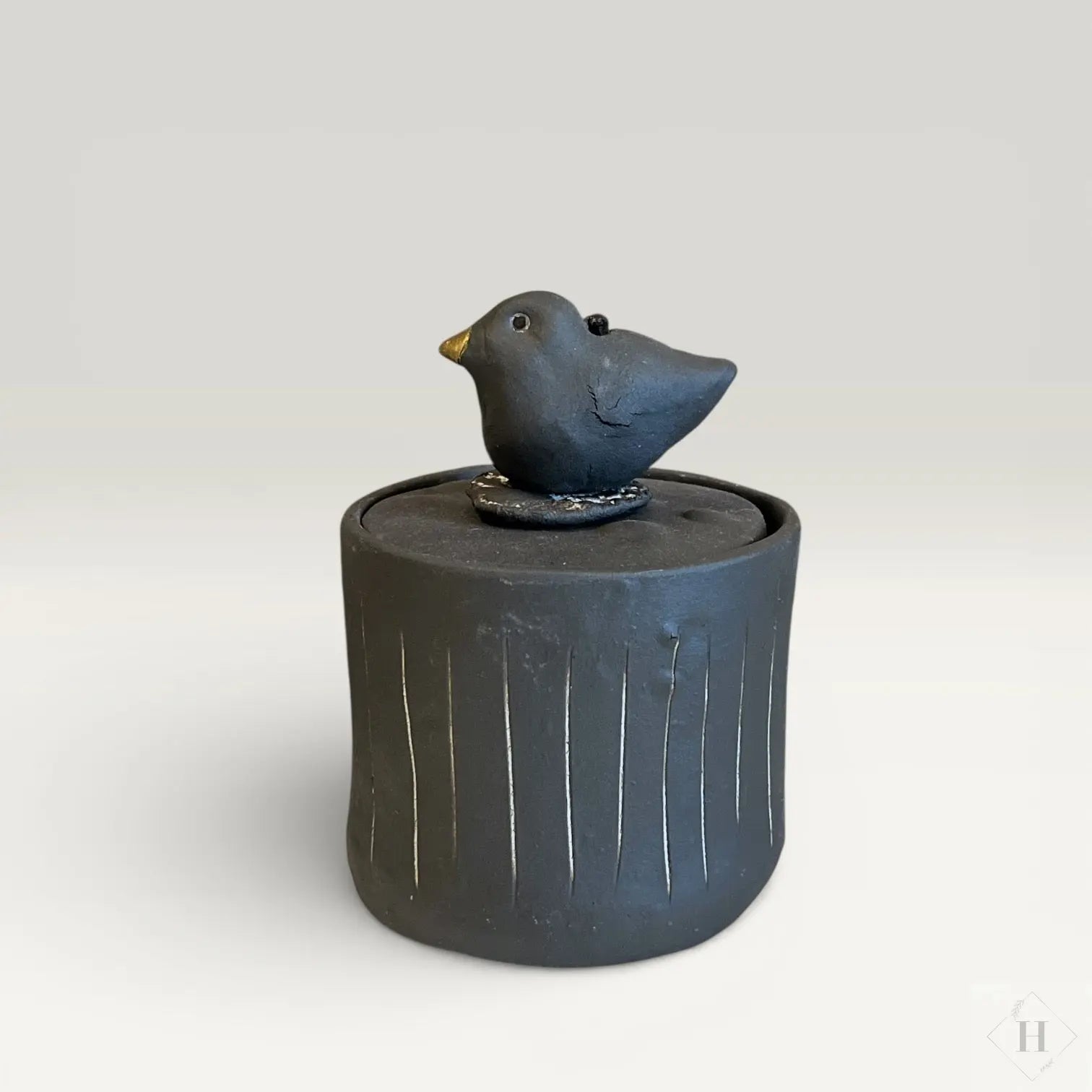 Lågkrukke med fugl Håndlavet af