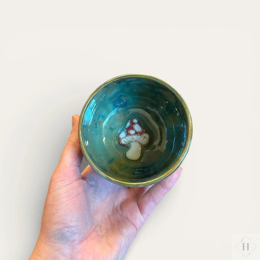 Krus uden hank - grøn med Svamp By Victoria Juul