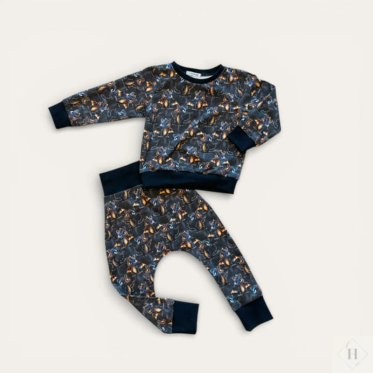 Håndlavet sæt trøje og Bukser Str 98 - Blødt Jersey Sæt med drage Motiv Louifax