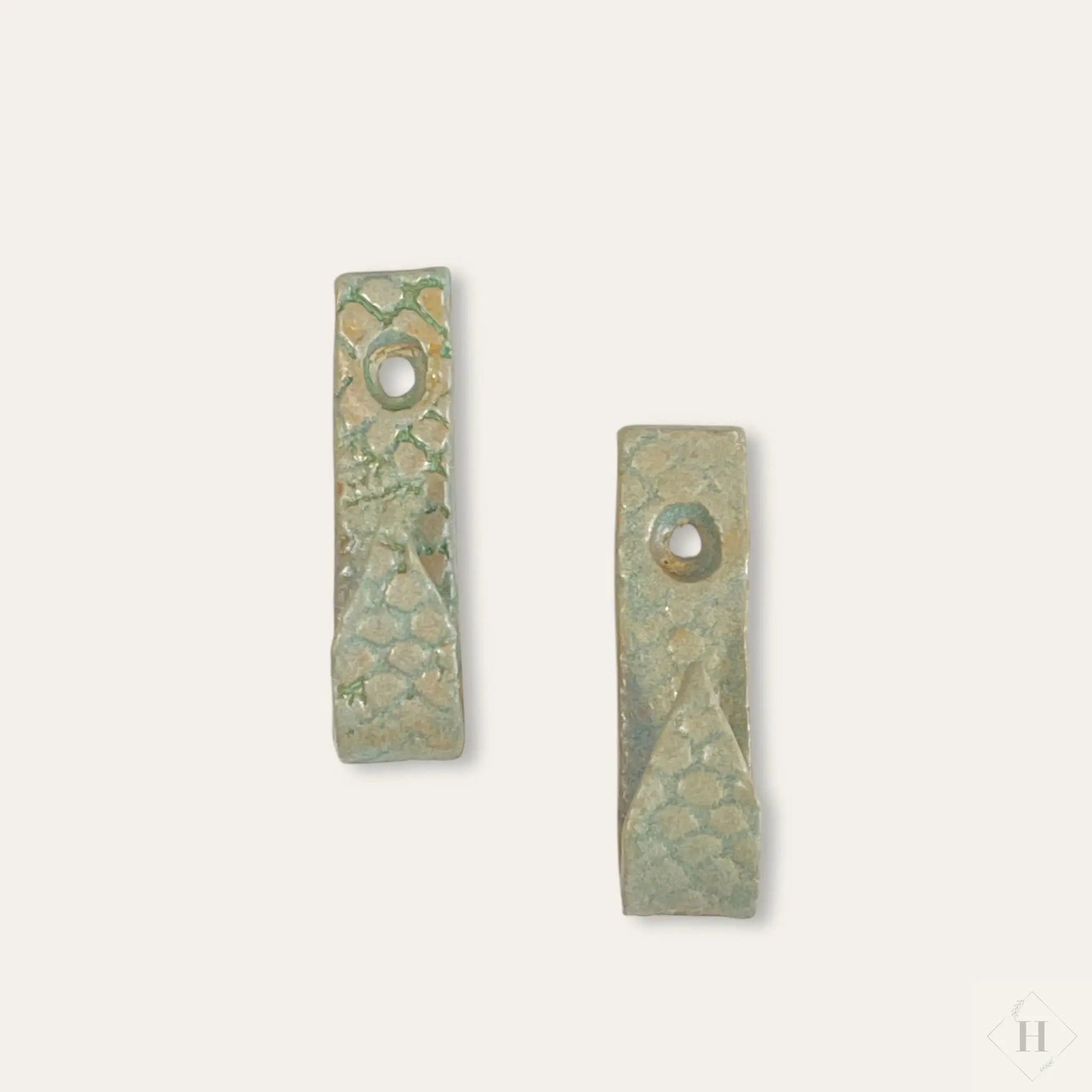 Knage i stentøj - lys grøn Hav-Mose-Fjord Keramik af kunsthåndværker Susanne Talbot