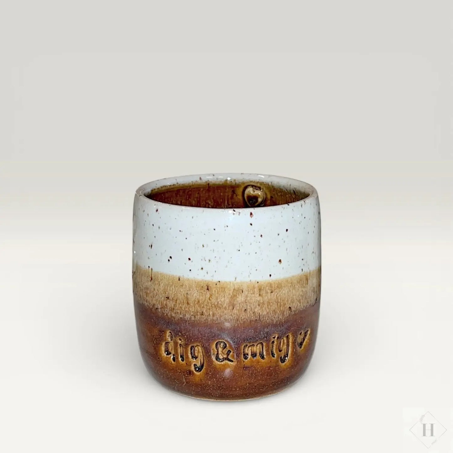 Krus uden hank - dig & mig ❤️ (brun) Clay by Hornstrup