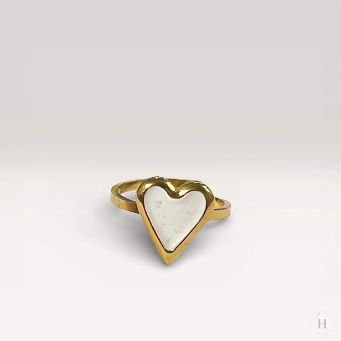 Vandfast ring - Hvid emalje hjerte Winther Design