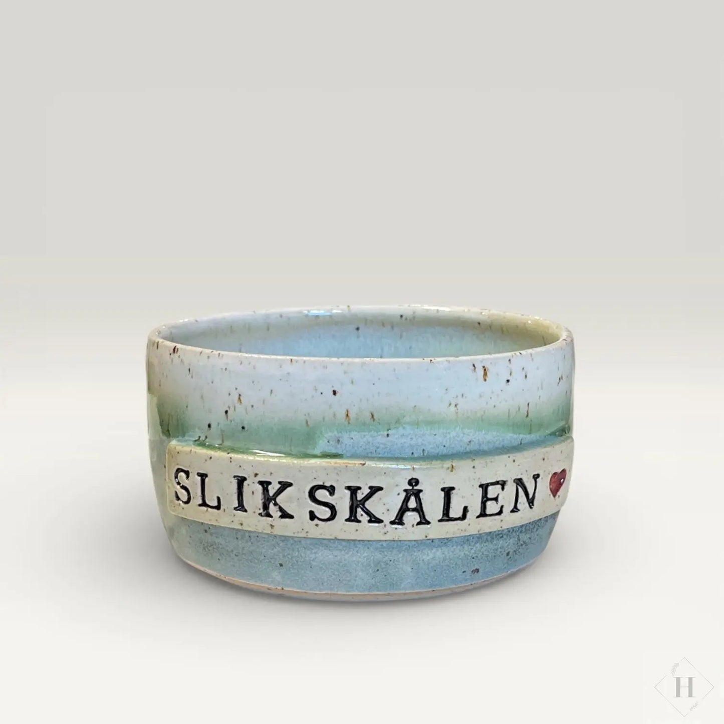 Håndlavet slikskål i keramik - Blågrøn skål fra Clay by Hornstrup Clay by Hornstrup