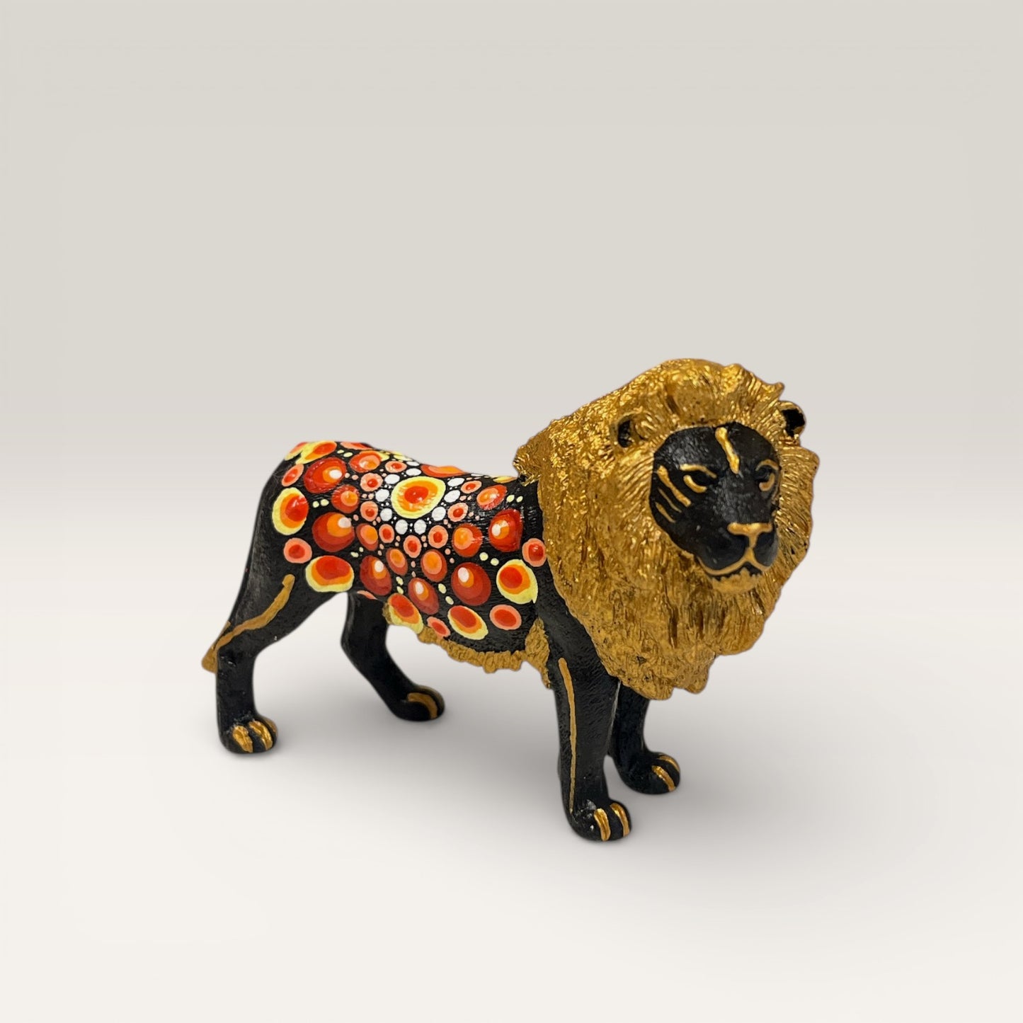 Dotart Malet Løve - Genbrugs Figur Hånddekoreret