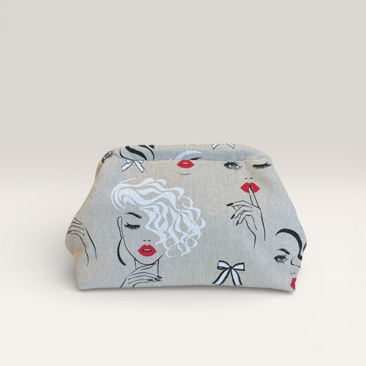 Clutch med Bøjlelukning beige model - Håndlavet i canvas