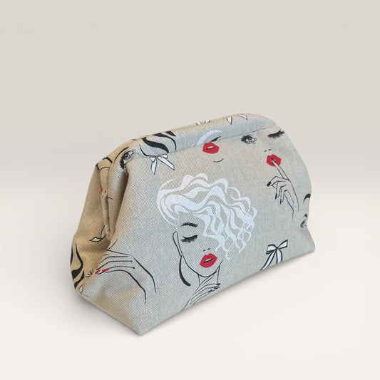 Clutch med Bøjlelukning beige model - Håndlavet i canvas