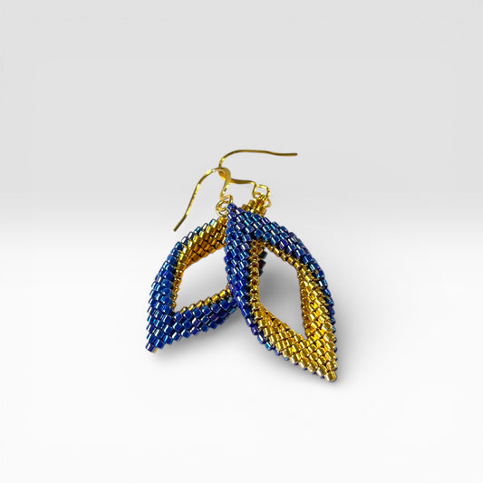 Twist øreringe i miyuki perler - (flere varianter)