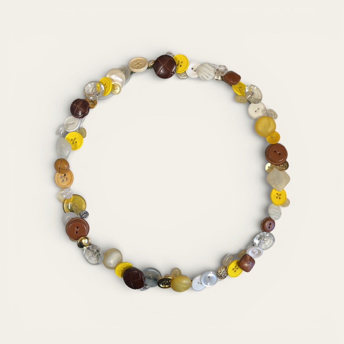 Dørkrans af knapper - gule nuancer