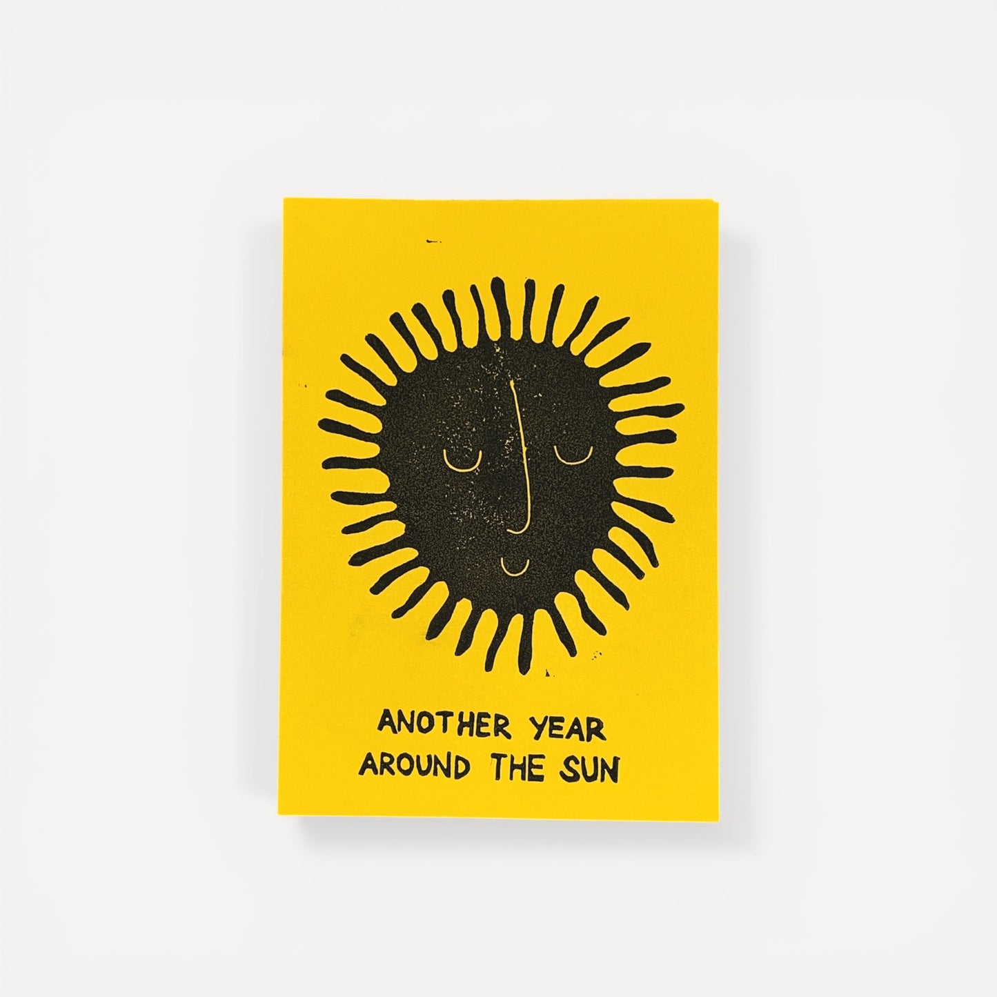 Another year around the Sun - kort I linoleums tryk