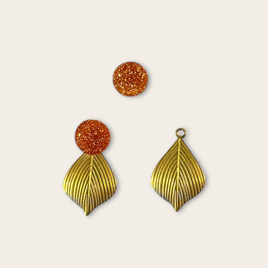 Multi ørering - orange glimmer dot med messingstykke