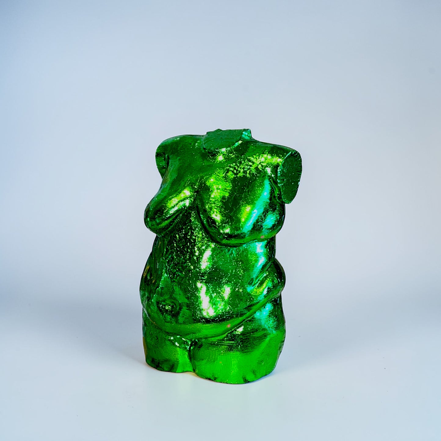 Torso med metallic grøn – 3D-scannet skulptur af Fatbulous Bodies