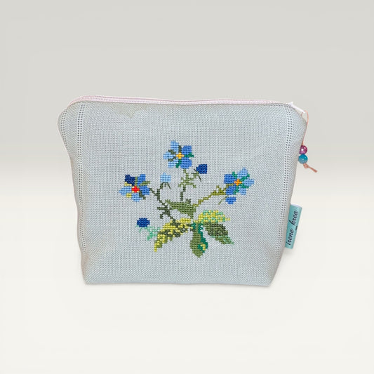 Pung med stramaj broderi