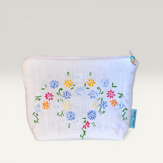 Pung med stramaj broderi