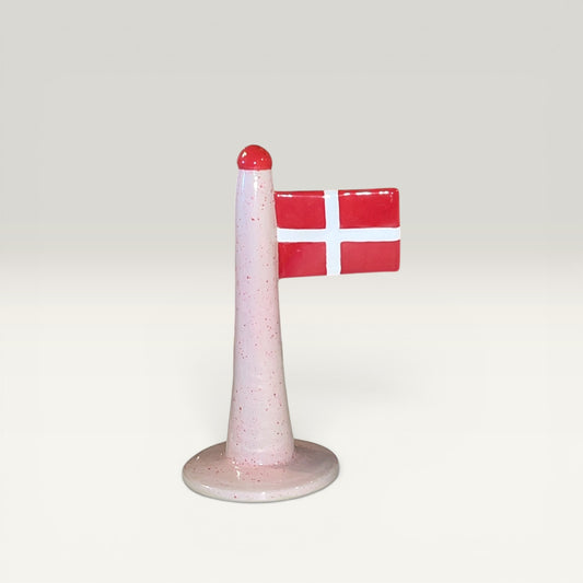 Keramikflag med lysørød glasur – hånddrejet, 13,5 cm – Karlines Keramik