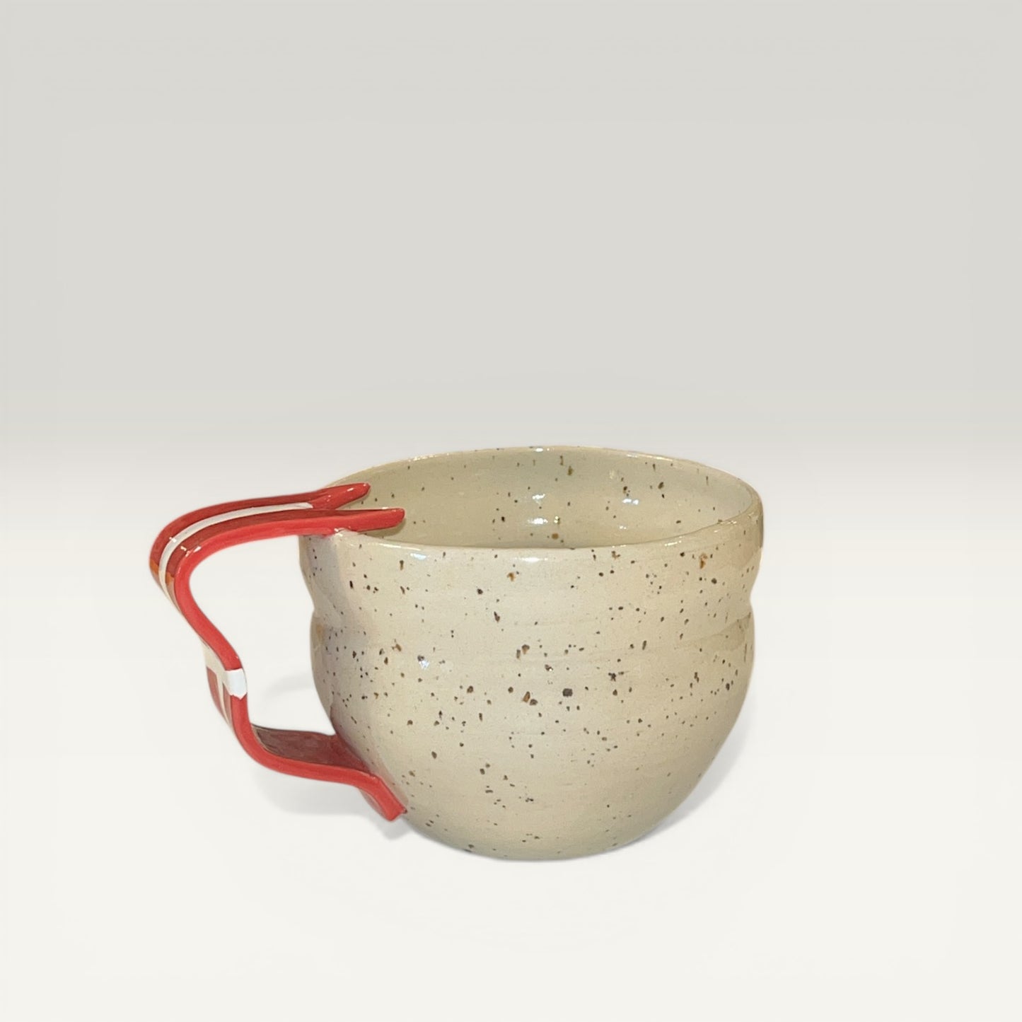 Keramikkrus med dannebrogshank – hånddrejet, 8 cm – Karlines Keramik