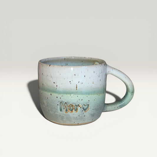 "Mor" Keramikkrus med Hank – grågrøn glasur af Clay by Hornstrup