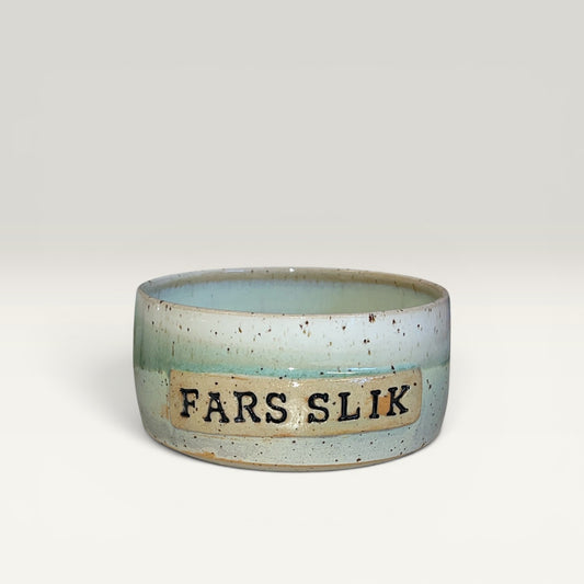 Håndlavet slikskål i keramik - Fars slik - Grågrøn skål fra Clay by Hornstrup