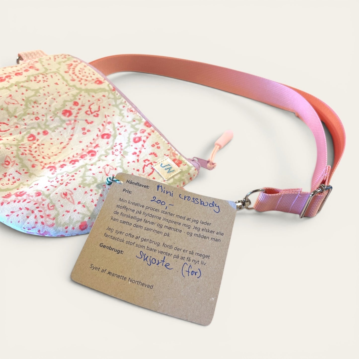 Håndlavet mini crossbody taske af skjorte – 20x15 cm – JNortheved