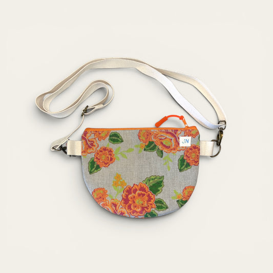Håndlavet mini crossbody taske orange blomster – 20x15 cm – JNortheved