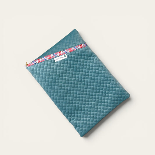 Computer sleeve i quiltet velour - støvet blå