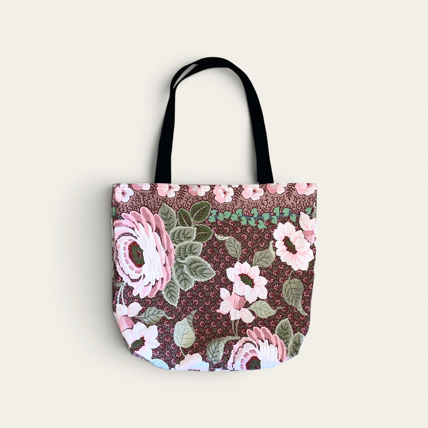 Vendbar totebag – Rosa fløjl/lyserøde blomster | JNorteved
