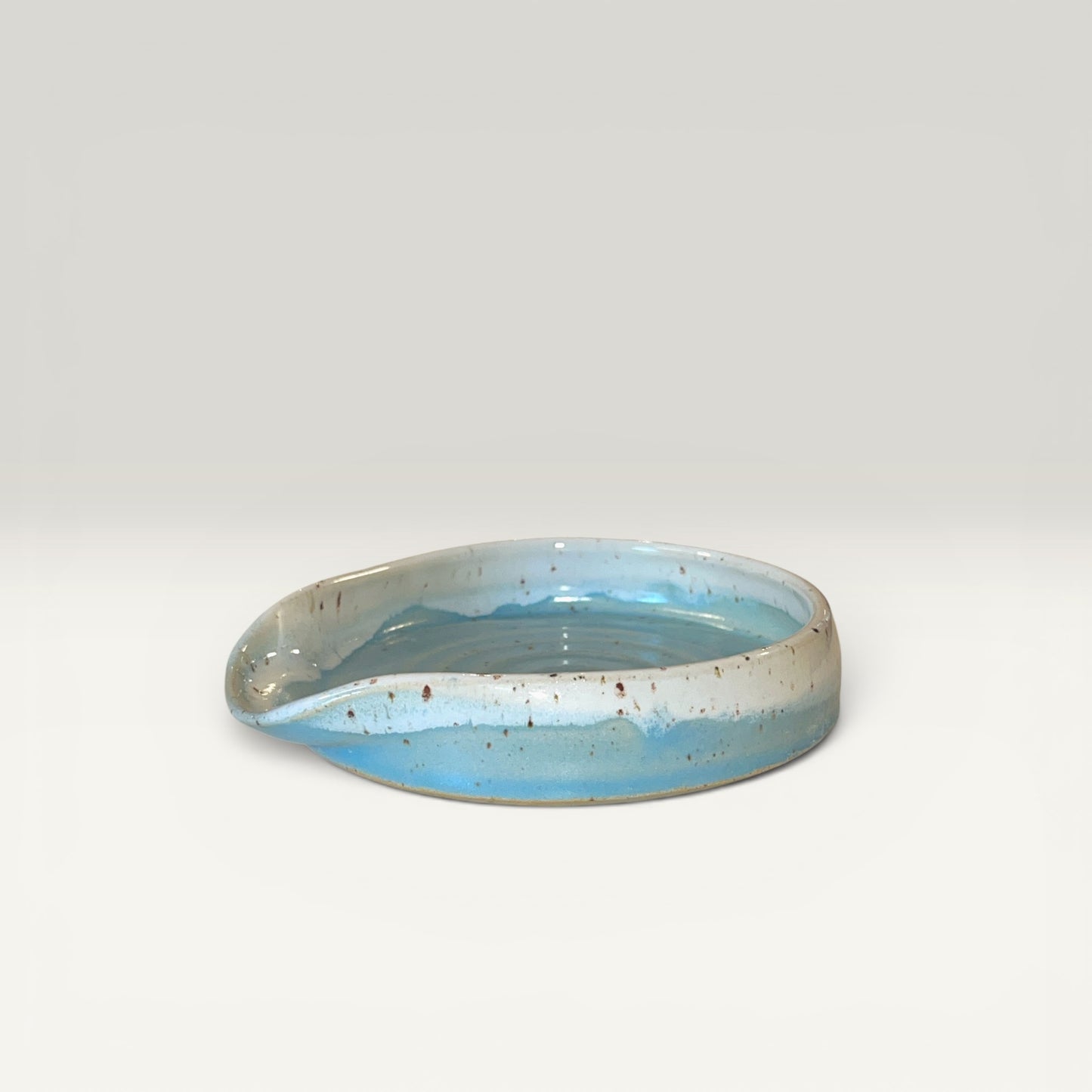 Spoon rest i keramik – Lyseblå glasur | Clay by Hornstrup