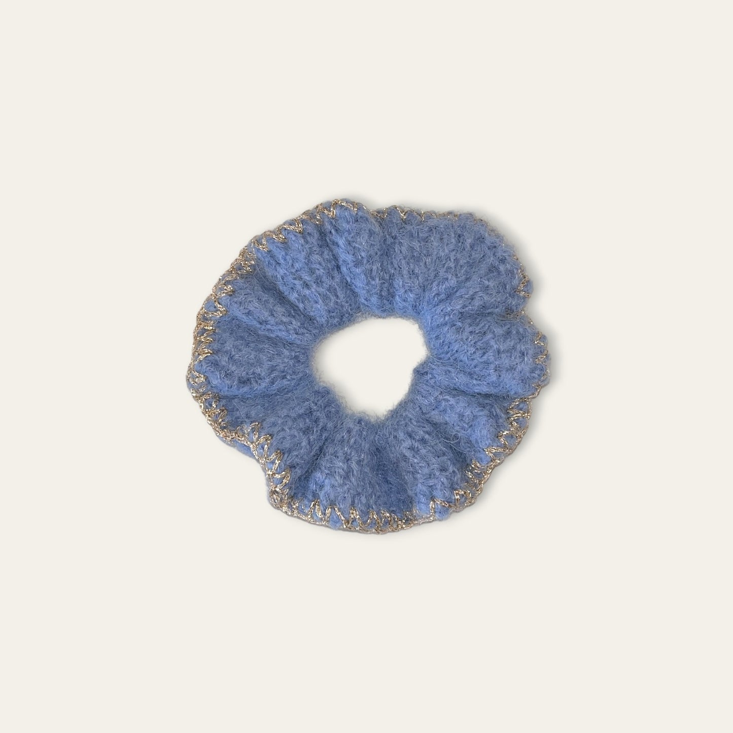 Hæklet scrunchie i bløde pastelfarver – Håndlavet af Irene Kokholm