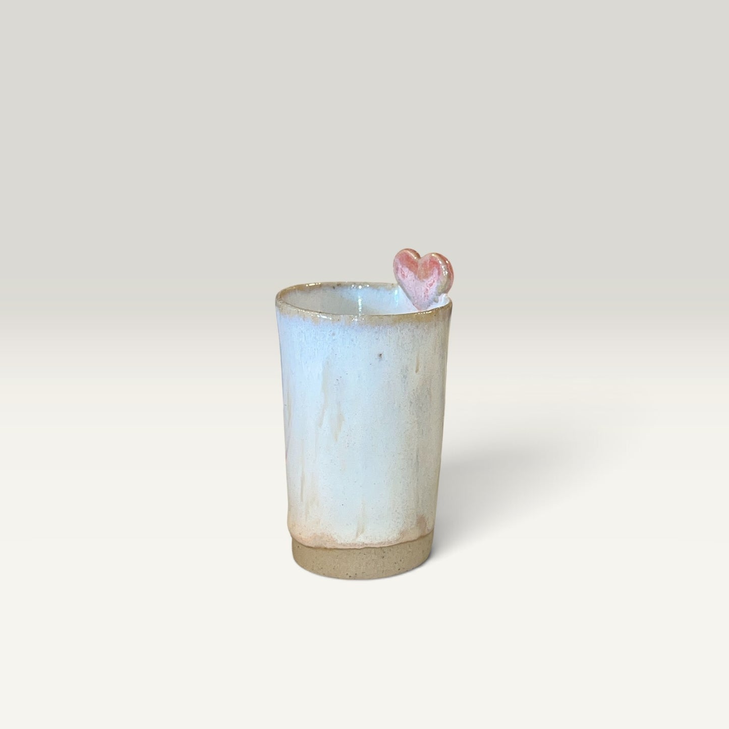 Keramik shotglas med hjerte – hvid glasur | Ibs Elsker Keramik