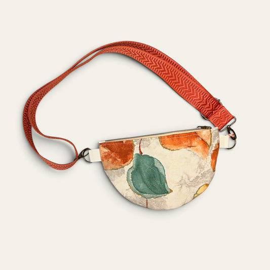 Håndlavet mini crossbody taske – botanisk bladprint – 20x15 cm | JNortheved