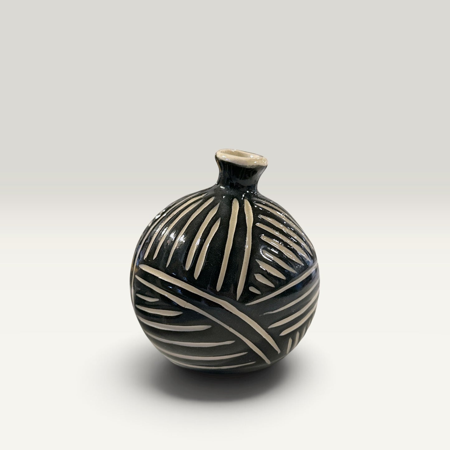 Håndlavet boble vase i keramik – 10 cm | Famalut
