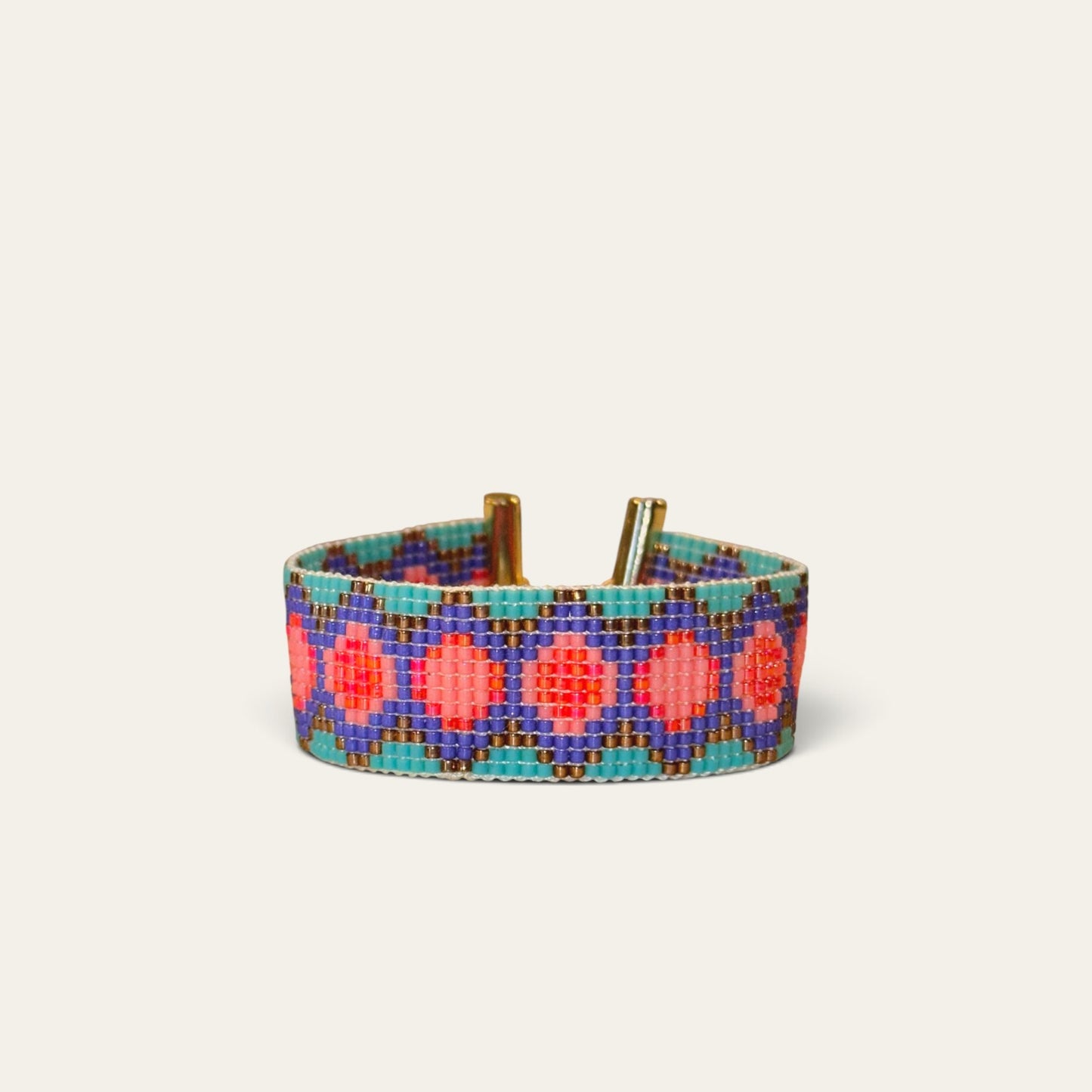 Armbånd i miyukiperler – retro prik-mønster | Sara Engel