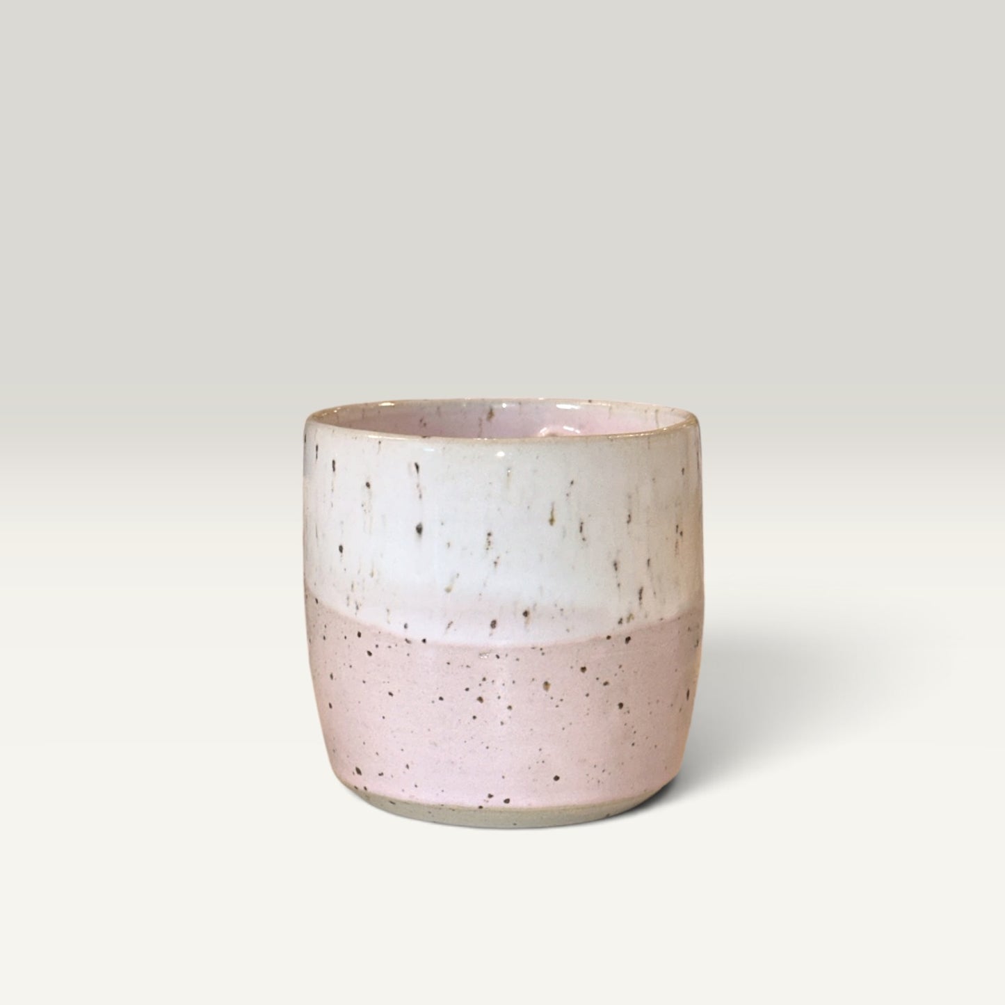 Drejet cortadokrus uden hank – lyserød og hvid | Clay by Hornstrup