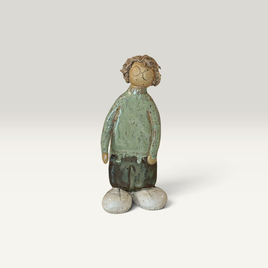 Spilop Simon – keramikfigur med briller, 14 cm | Charlottes Clayground