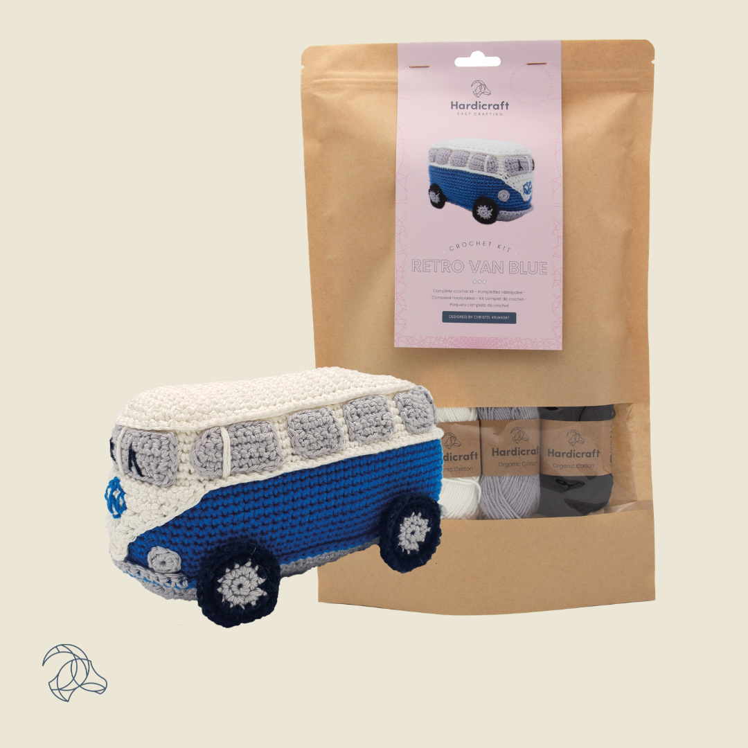 Hæklekit i bomuld – retro-minibus i blå | Hardicraft