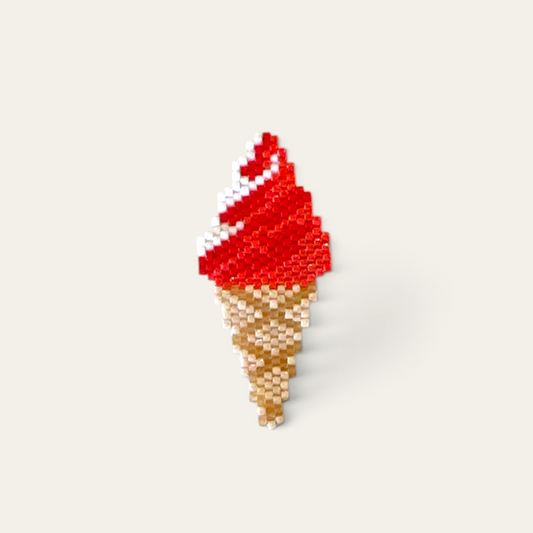 Broche – Vaffelis i miyukiperler | Sara Engel