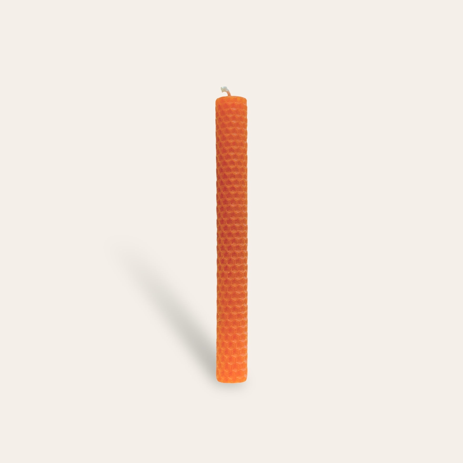 Bivoks lys - ensfarvet (flere varianter) byMoonA