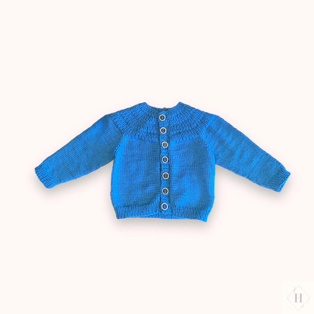 Strikket baby cardigan str 12mdr HG Design