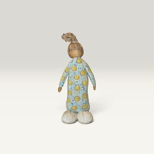 Spilop Jytte – keramikfigur i prikket kjole, 14 cm | Charlottes Clayground