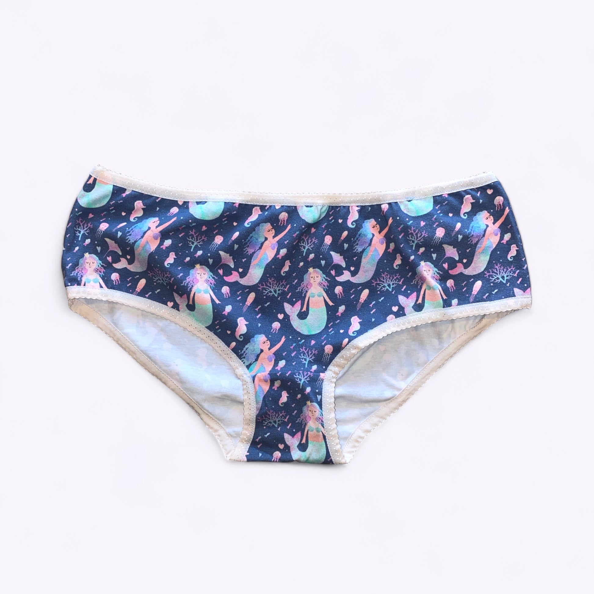 Funky Trusse str 44 - flere varianter Decostudiobys