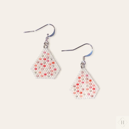 Ørering af miyuki perler - confetti lyserøde nuancer Sara Engel