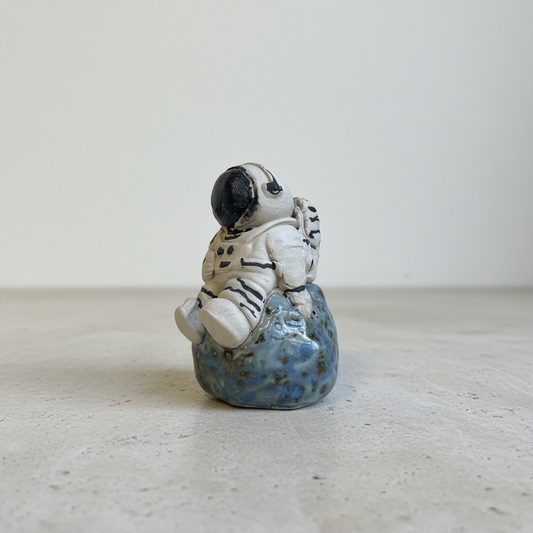 Astronaut figur i keramik