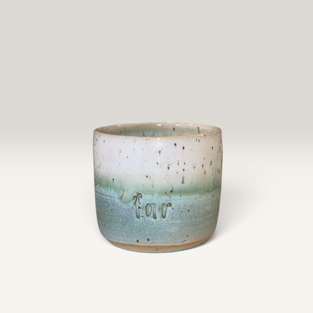 Cortadokrus uden hank med “far” – grågrøn keramik | Clay by Hornstrup