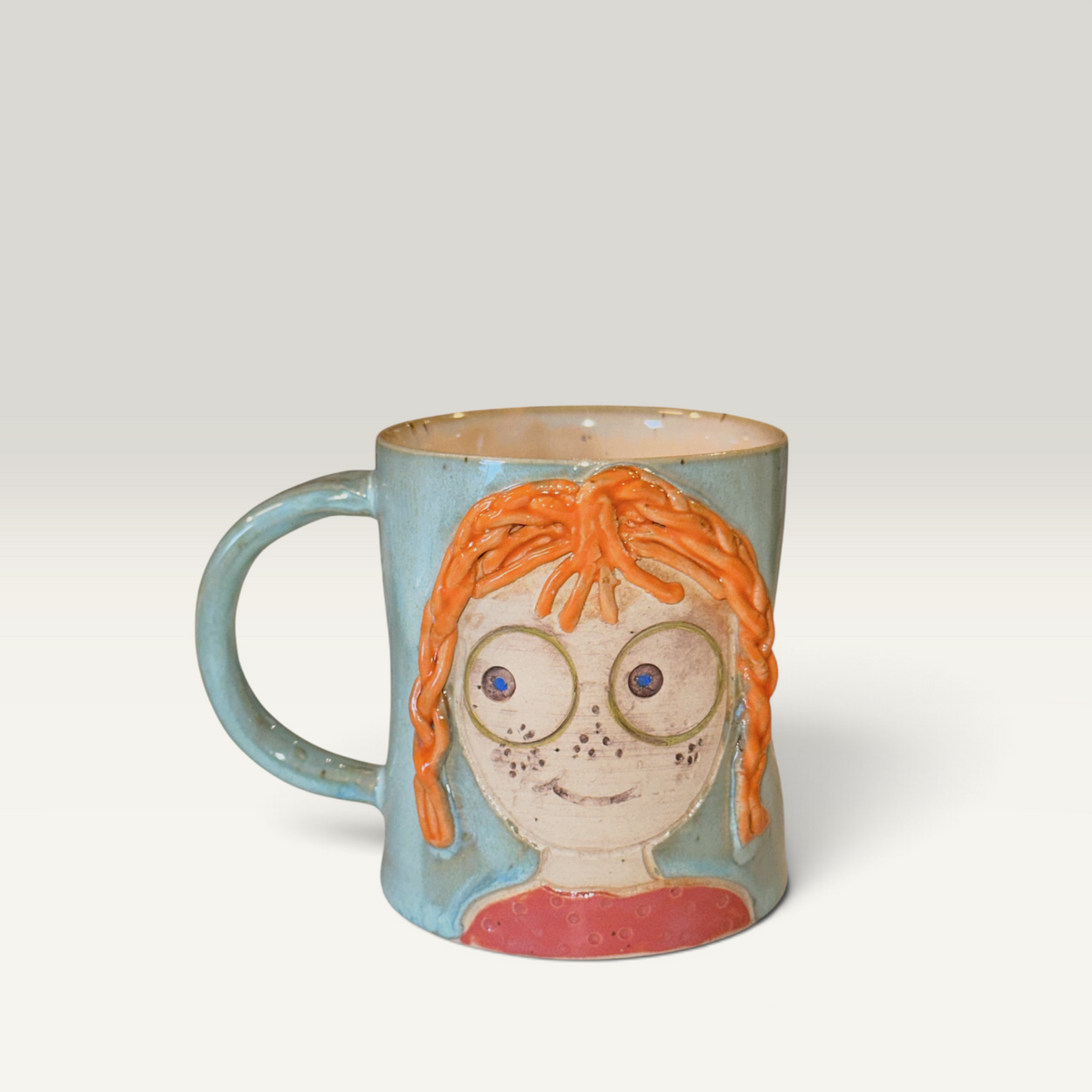 Spilop-keramikkrus Pippi med hank – 9 cm | Charlottes Clayground