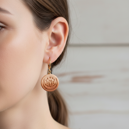 Lotus clay øreringe Handmade Hygge – lifestyle v3