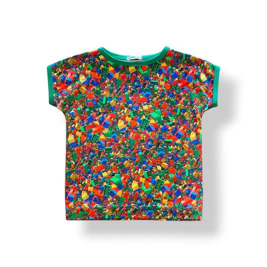Håndlavet Børne T-shirt Str 104 - Blød Jersey med Legoklodser